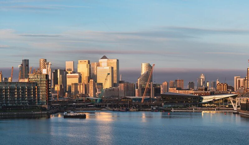 City Architecture - Captivating sunrise view of London's Royal Docks #32672580